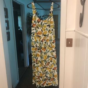 NWT-Fruit Pattern Midi Dress🍐🍋🍊